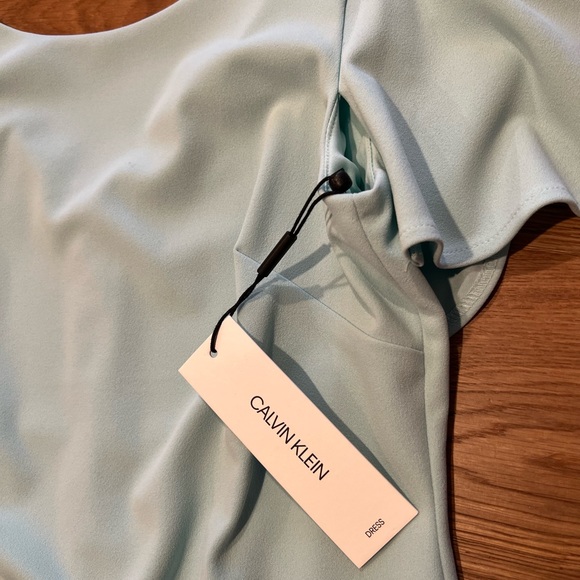 CALVIN KLEIN 👗 - Picture 4 of 6